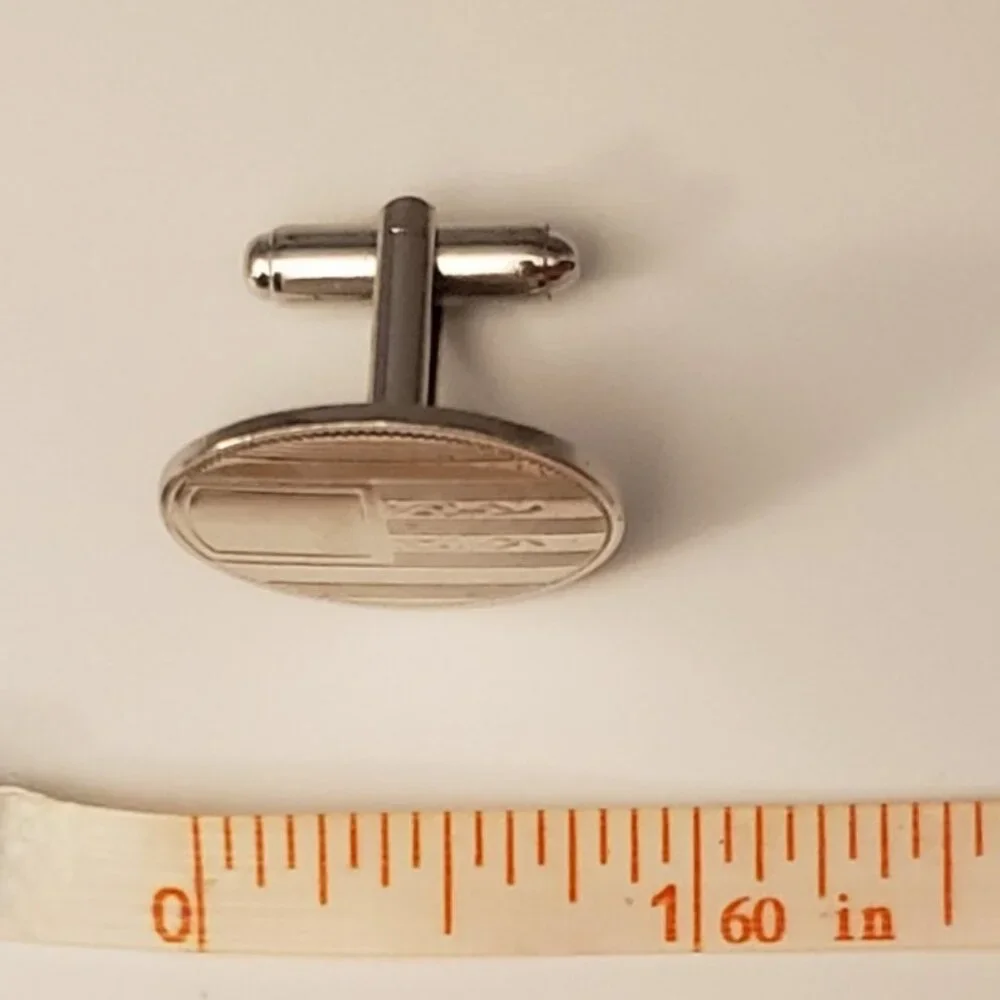 Vintage Men's Silvertone Oval Cufflinks Striped Stripe Scroll Flag